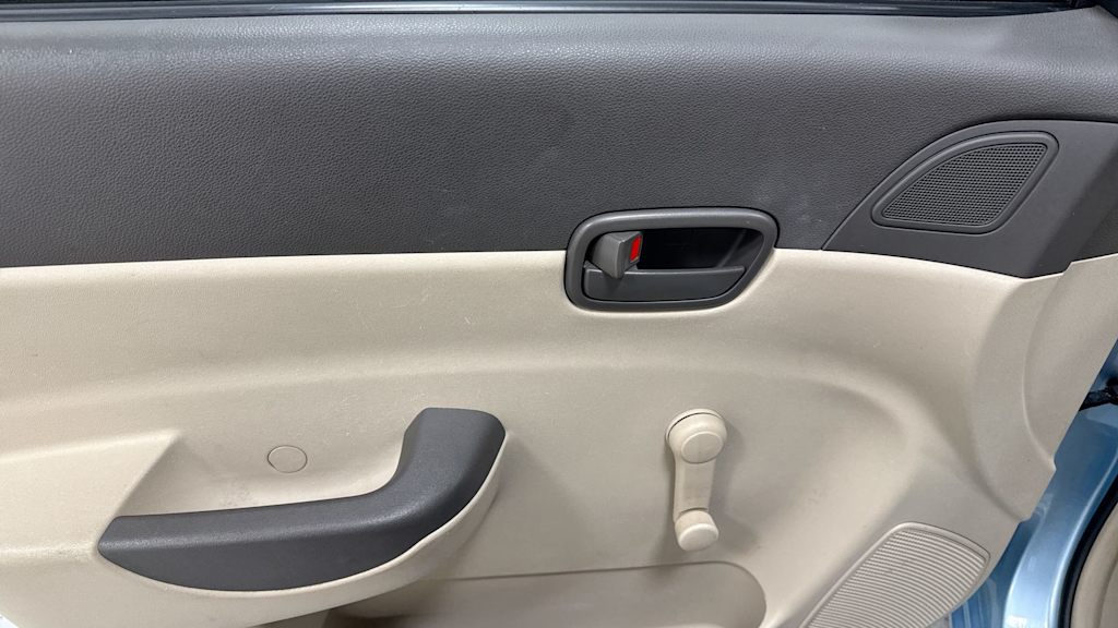 2007 Hyundai Accent GLS 26