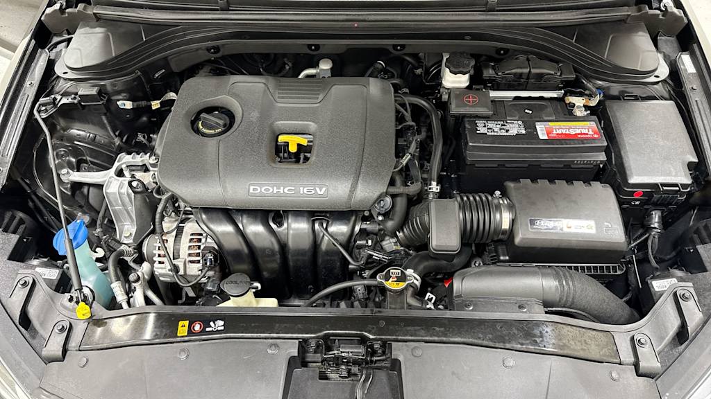 Thumbnail: 2018 Hyundai Elantra - 8