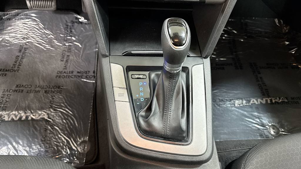 Thumbnail: 2018 Hyundai Elantra - 15