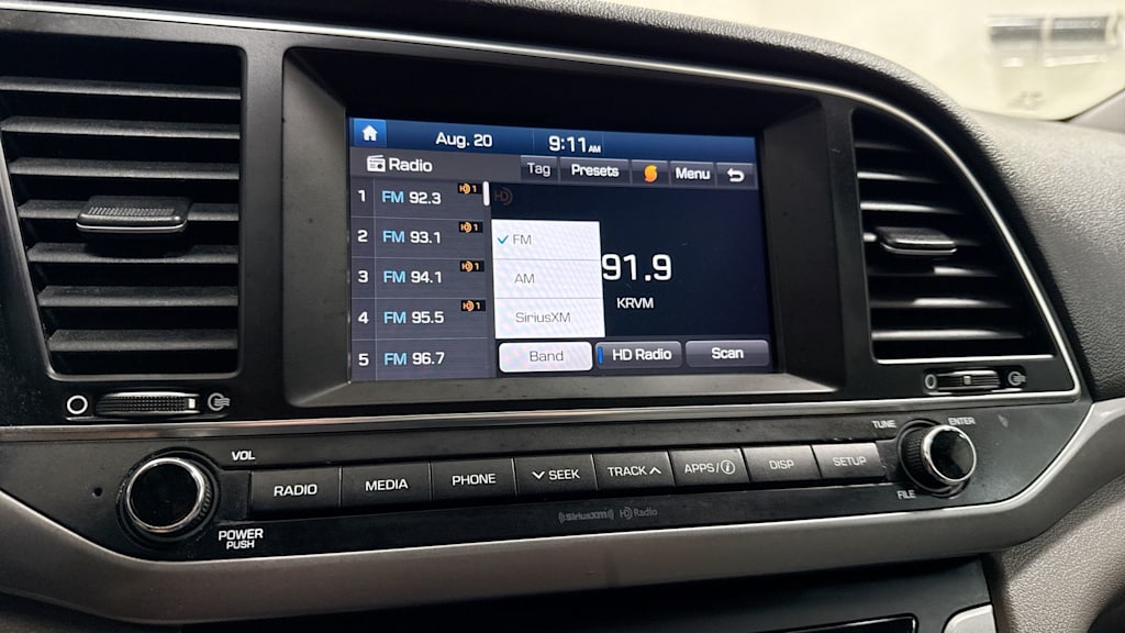 Thumbnail: 2017 Hyundai Elantra - 14