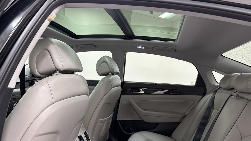 Thumbnail: 2017 Hyundai Sonata - 12