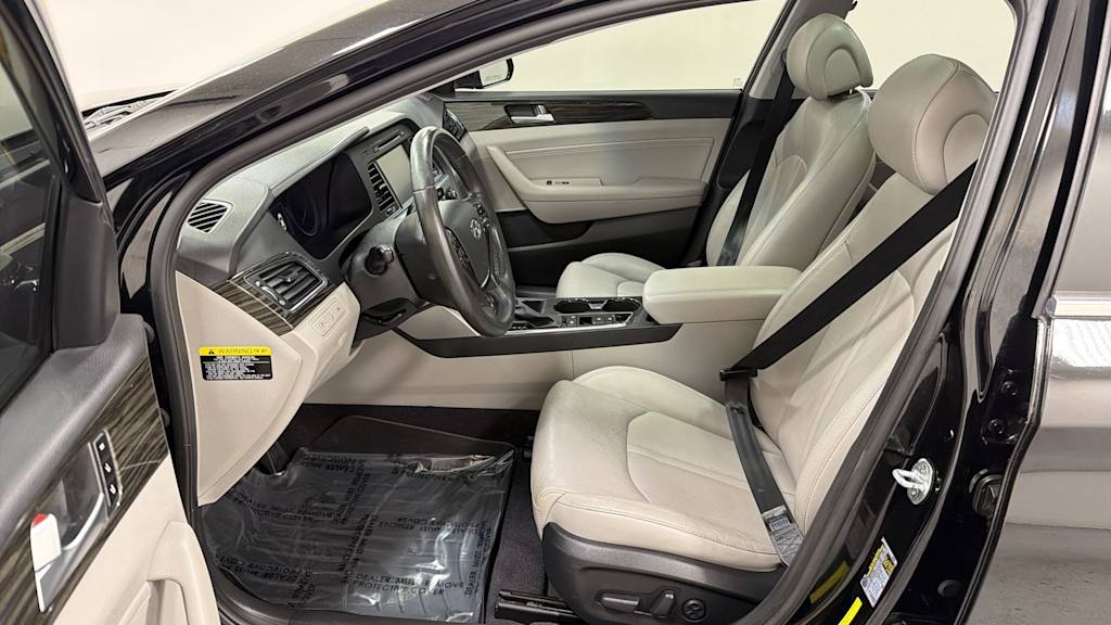 Thumbnail: 2017 Hyundai Sonata - 10