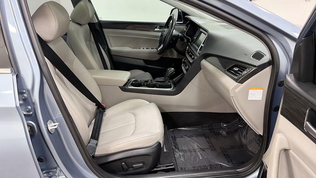 Thumbnail: 2018 Hyundai Sonata - 32