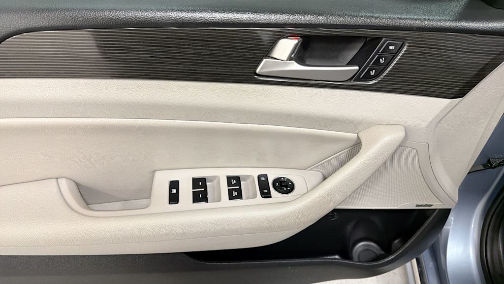 Thumbnail: 2018 Hyundai Sonata - 26