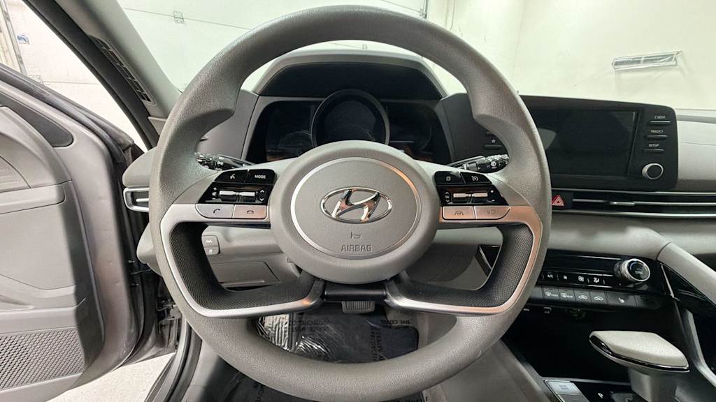 Thumbnail: 2023 Hyundai Elantra - 8