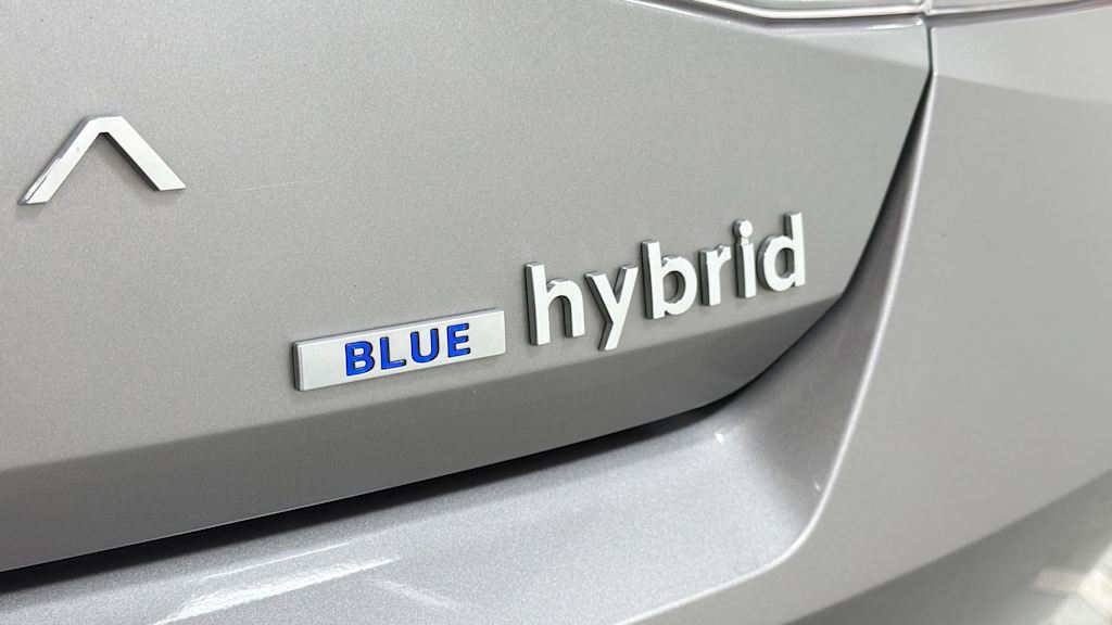Thumbnail: 2023 Hyundai Elantra - 5