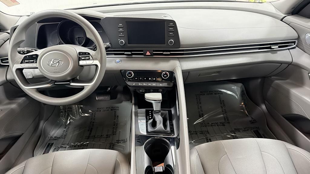 Thumbnail: 2022 Hyundai Elantra - 14