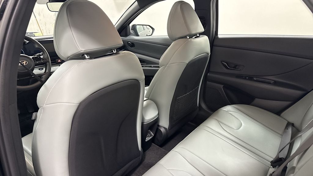 Thumbnail: 2025 Hyundai Elantra - 30