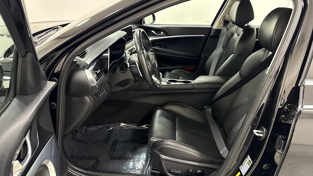 Thumbnail: 2022 Genesis G70 - 10