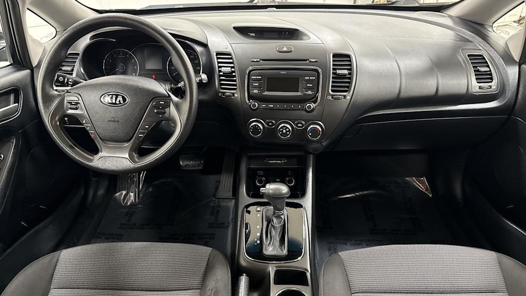 Thumbnail: 2017 Kia Forte - 12