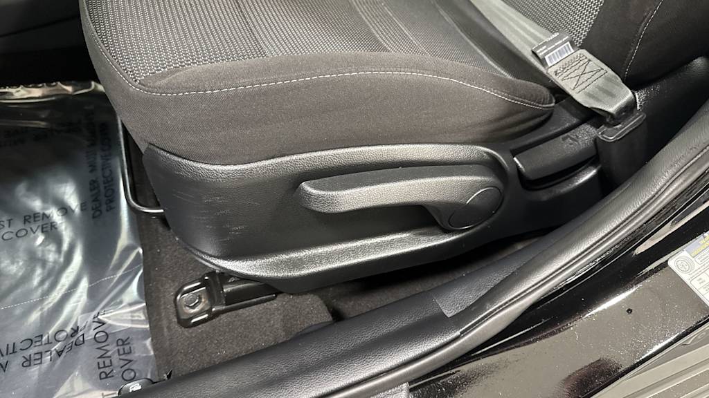 Thumbnail: 2017 Kia Forte - 26