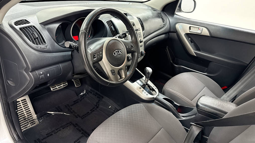 2010 Kia Forte SX 2