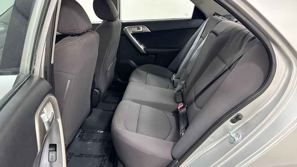 2010 Kia Forte SX 12