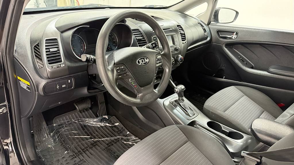Thumbnail: 2016 Kia Forte - 2