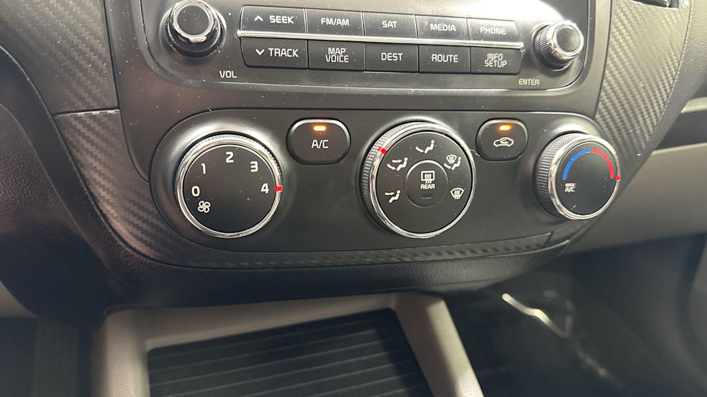 Thumbnail: 2016 Kia Forte - 29