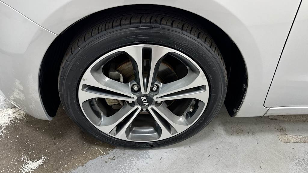 Thumbnail: 2016 Kia Forte - 8