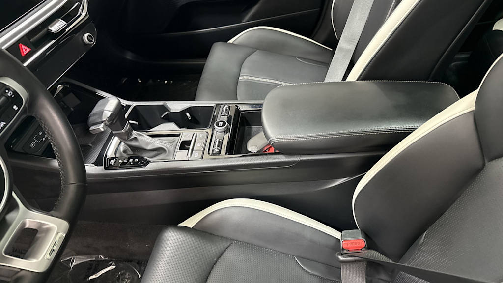 Thumbnail: 2025 Kia K5 - 10