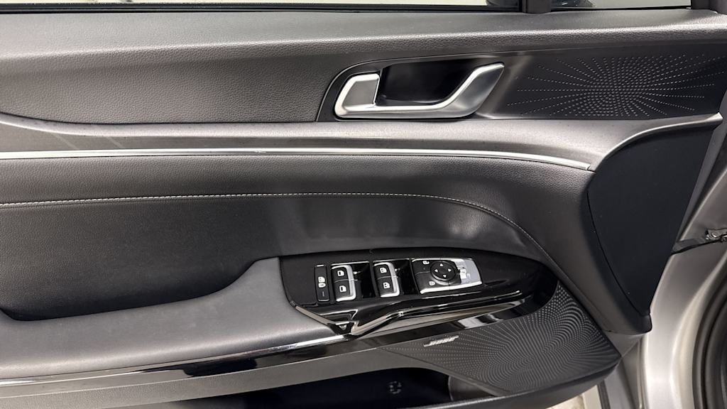 Thumbnail: 2025 Kia K5 - 25