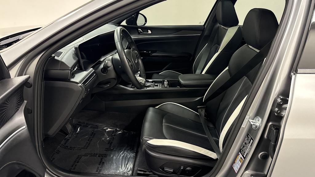 Thumbnail: 2025 Kia K5 - 9