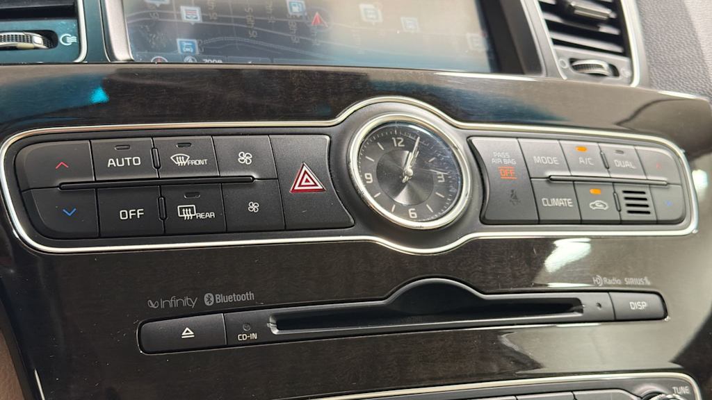 Thumbnail: 2015 Kia Cadenza - 29