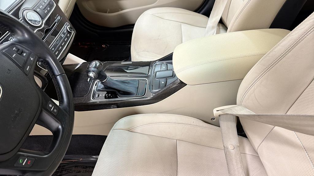 Thumbnail: 2015 Kia Cadenza - 14