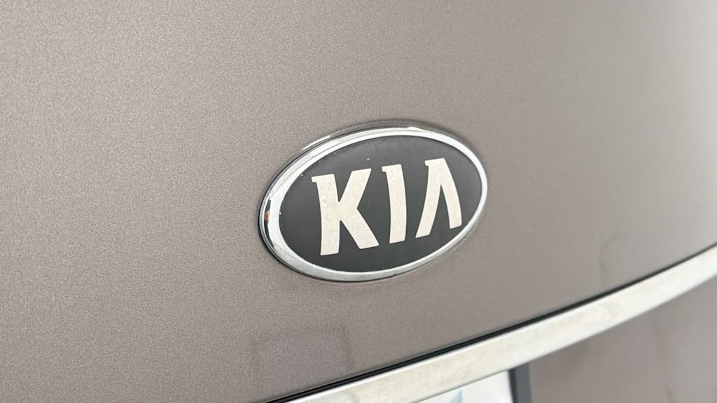 Thumbnail: 2015 Kia Cadenza - 31