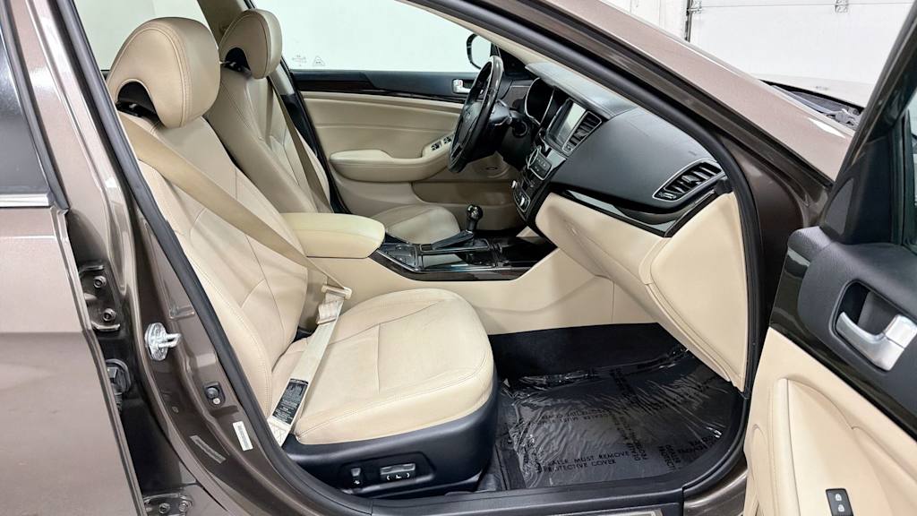 Thumbnail: 2015 Kia Cadenza - 12