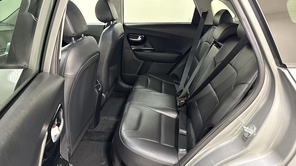 Thumbnail: 2022 Kia Niro - 13