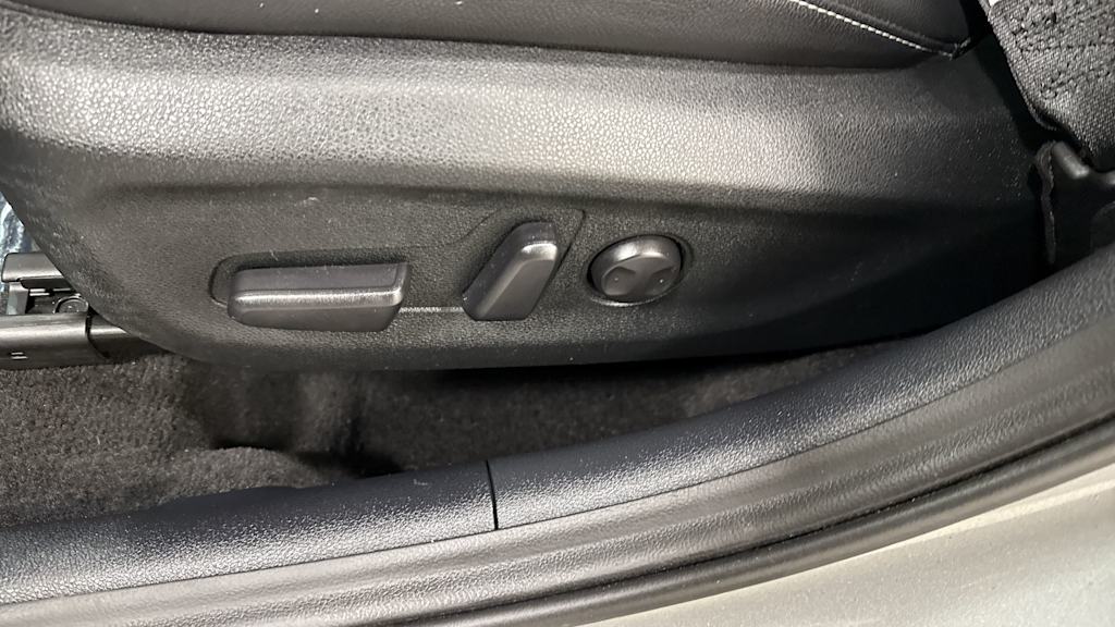 Thumbnail: 2022 Kia Niro - 24