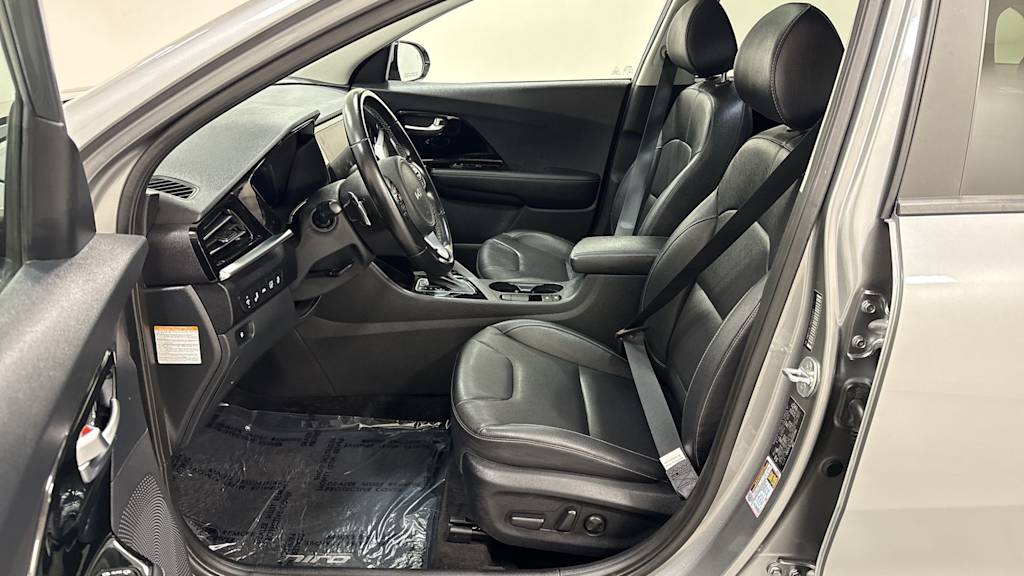 Thumbnail: 2022 Kia Niro - 11