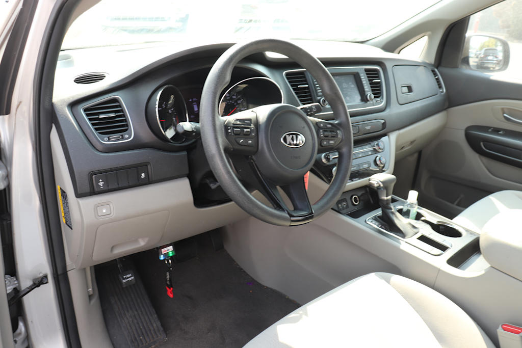 Thumbnail: 2019 Kia Sedona - 2
