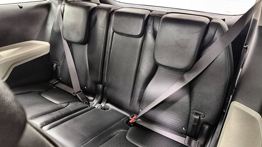 Thumbnail: 2022 Kia Carnival - 31