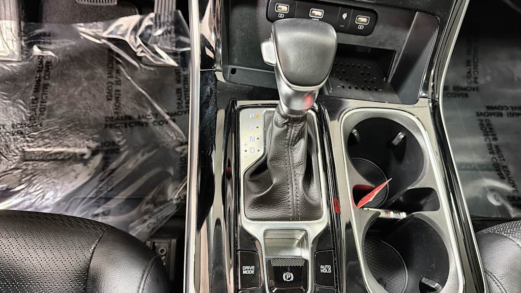 Thumbnail: 2022 Kia Carnival - 15