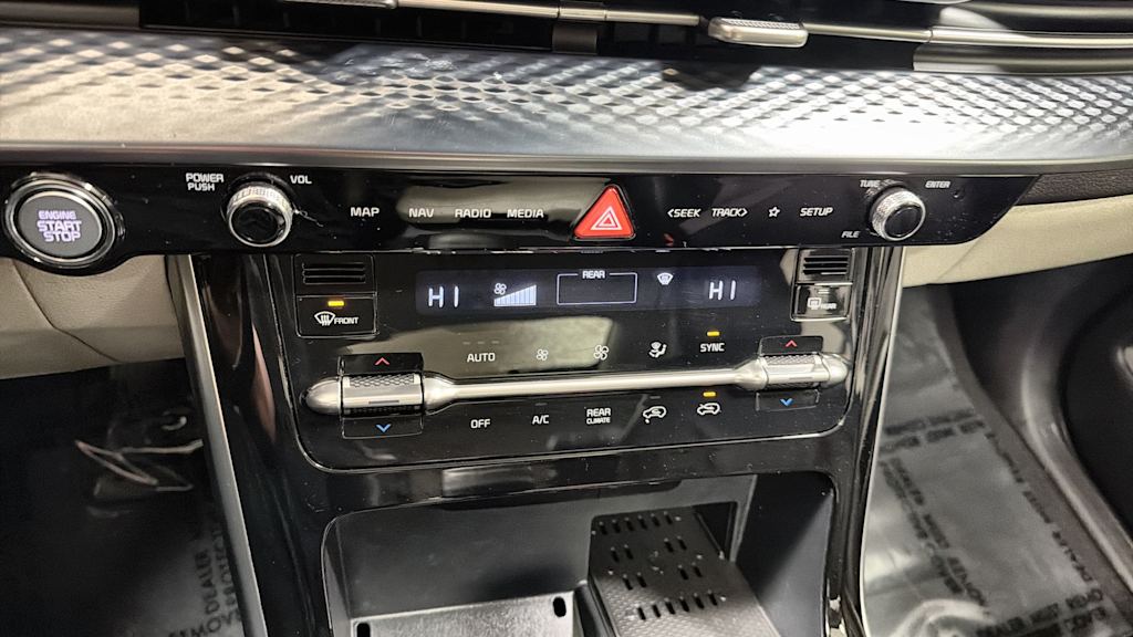 Thumbnail: 2022 Kia Carnival - 29