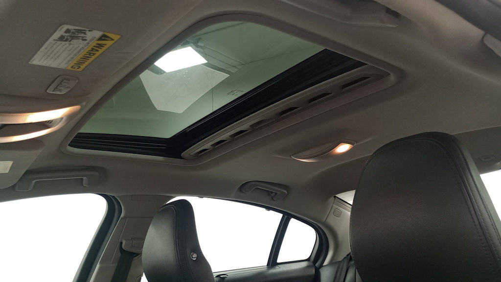 Thumbnail: 2016 Volvo S60 - 29
