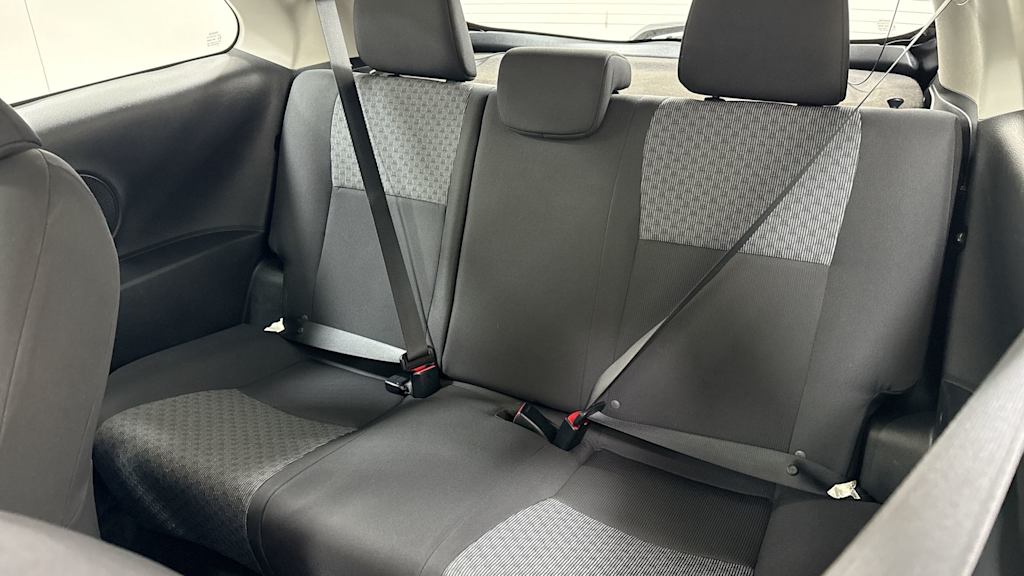 Thumbnail: 2016 Toyota Yaris - 12