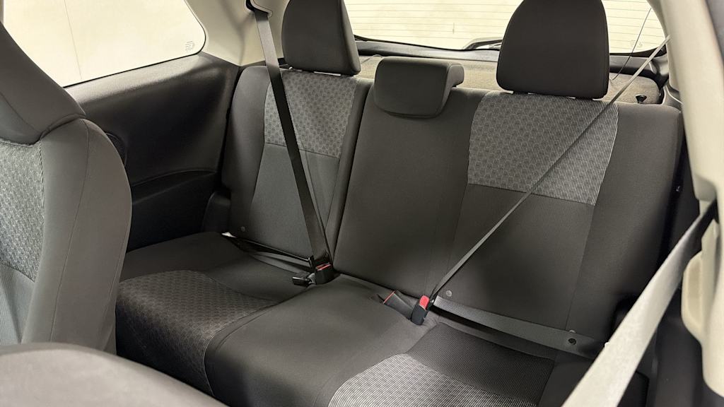 Thumbnail: 2015 Toyota Yaris - 13