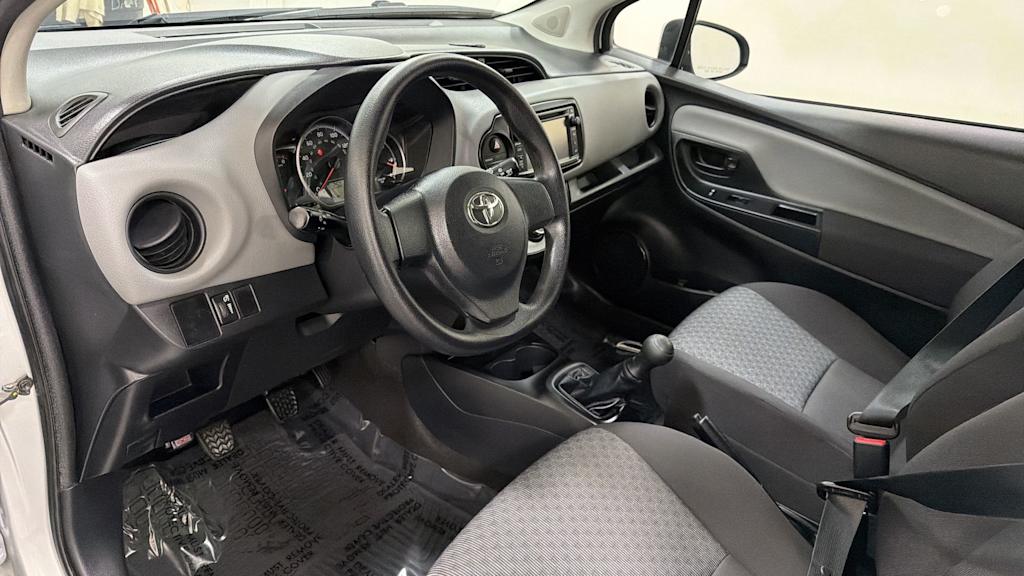 Thumbnail: 2015 Toyota Yaris - 2