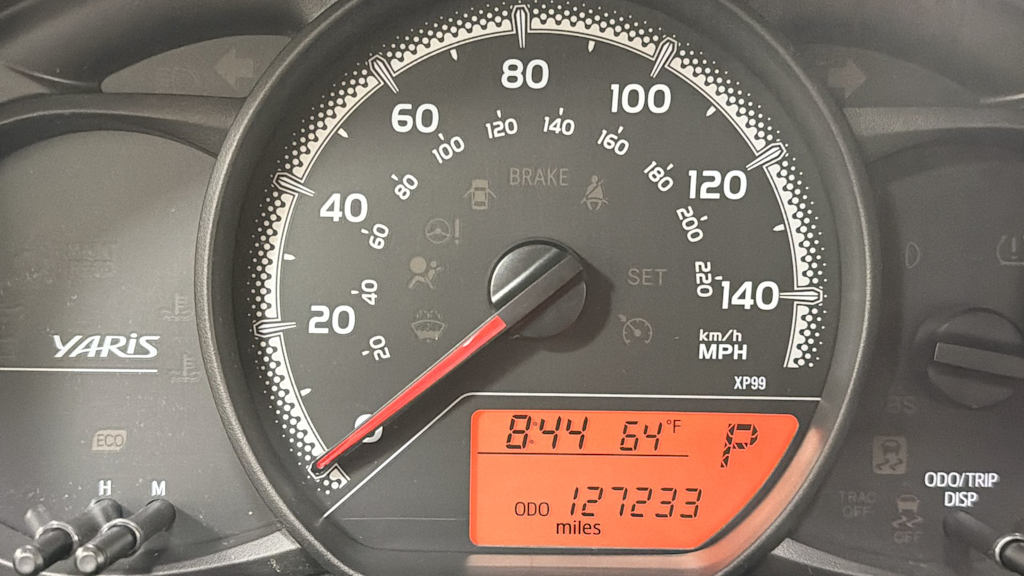 Thumbnail: 2015 Toyota Yaris - 17