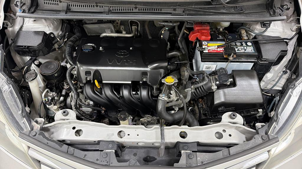 Thumbnail: 2015 Toyota Yaris - 9