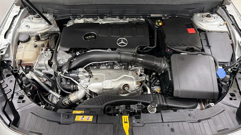 Thumbnail: 2022 Mercedes-Benz GLB - 9