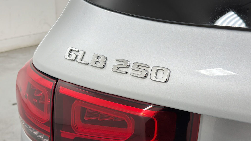 Thumbnail: 2022 Mercedes-Benz GLB - 7