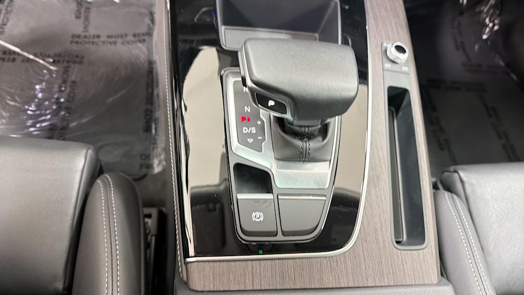 Thumbnail: 2024 Audi Q5 - 15
