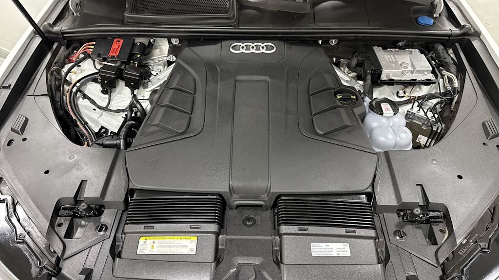 Thumbnail: 2019 Audi Q7 - 9