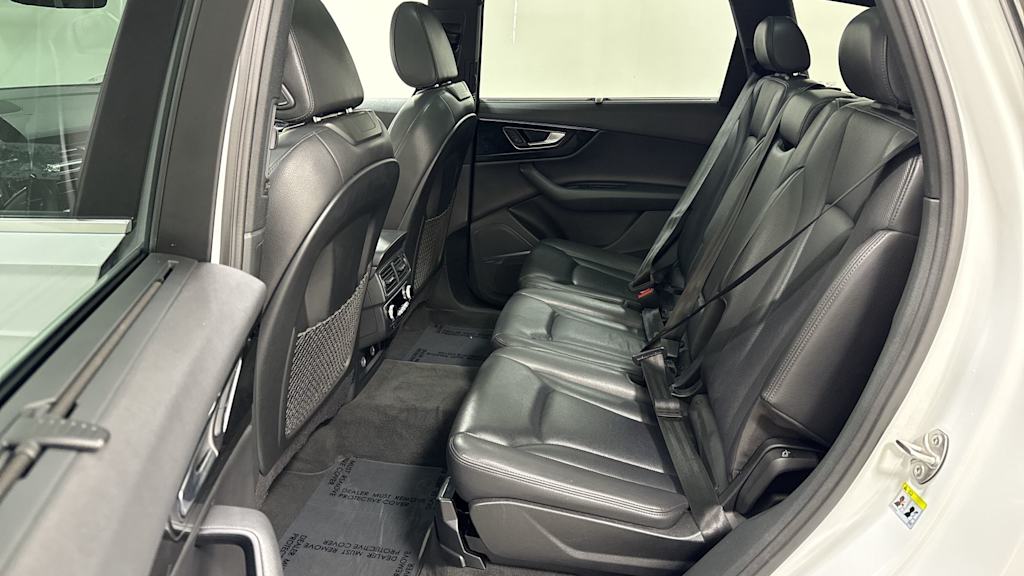 Thumbnail: 2019 Audi Q7 - 13