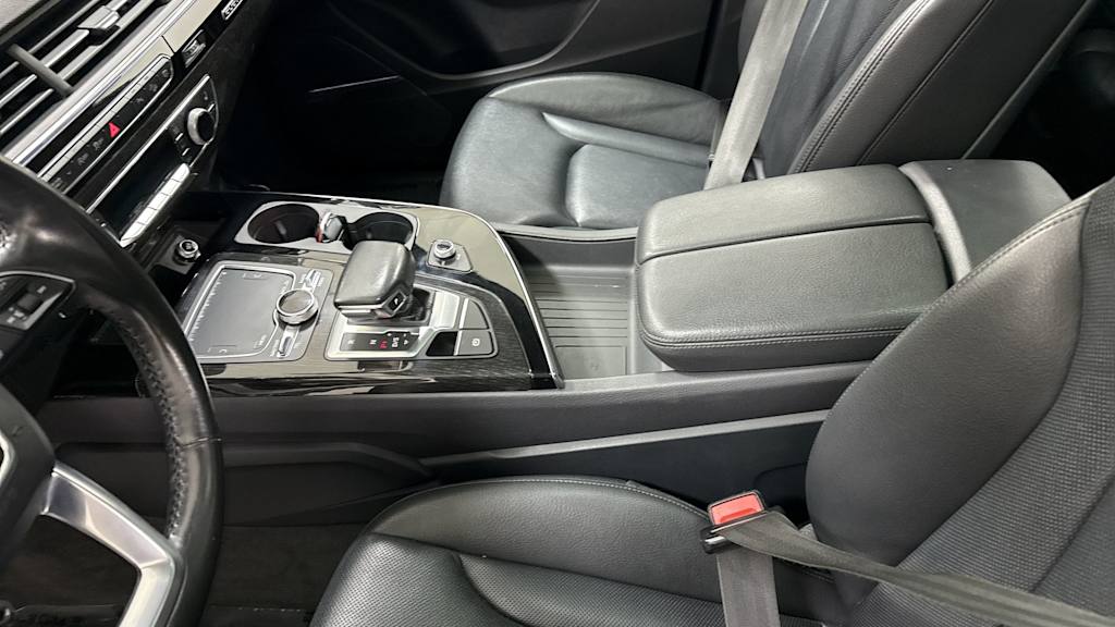 Thumbnail: 2019 Audi Q7 - 30