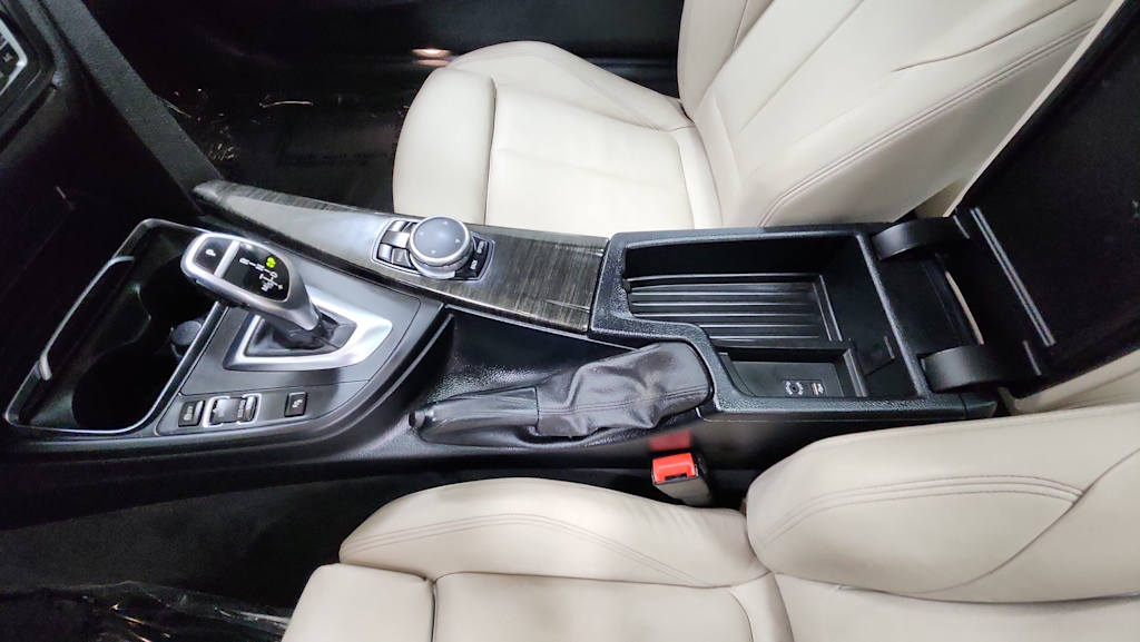 Thumbnail: 2016 BMW 4 Series - 29