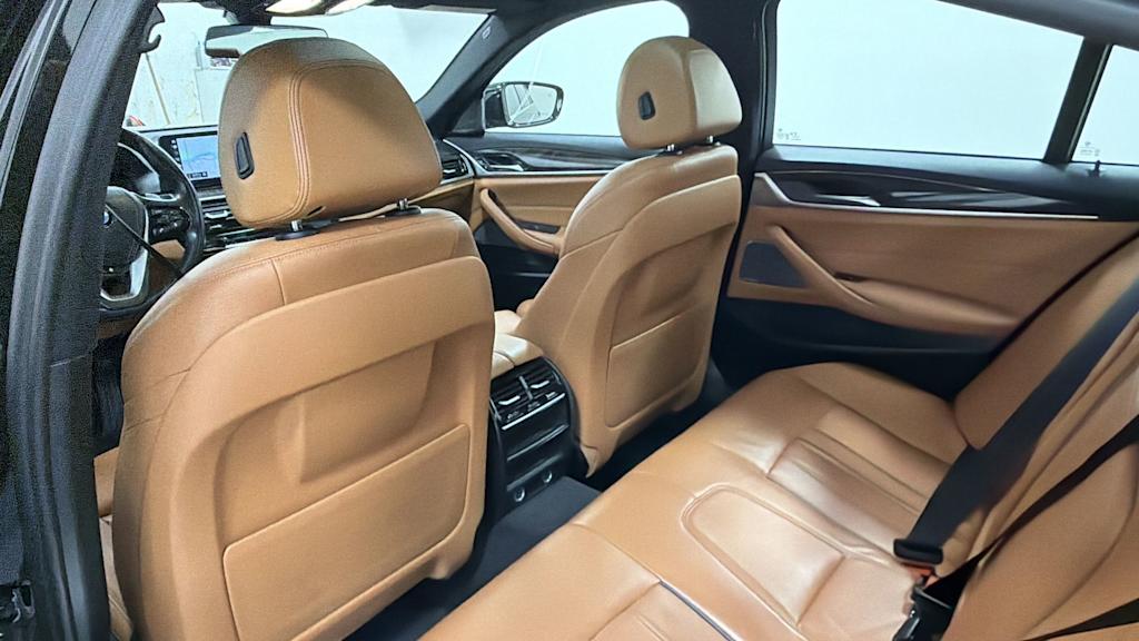 Thumbnail: 2018 BMW 5 Series - 30