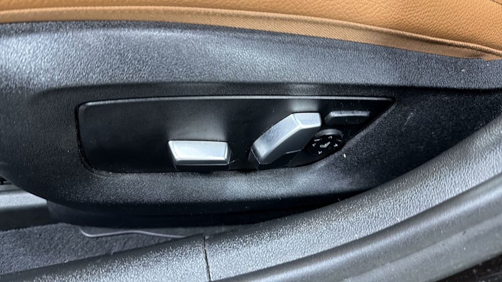 Thumbnail: 2018 BMW 5 Series - 24