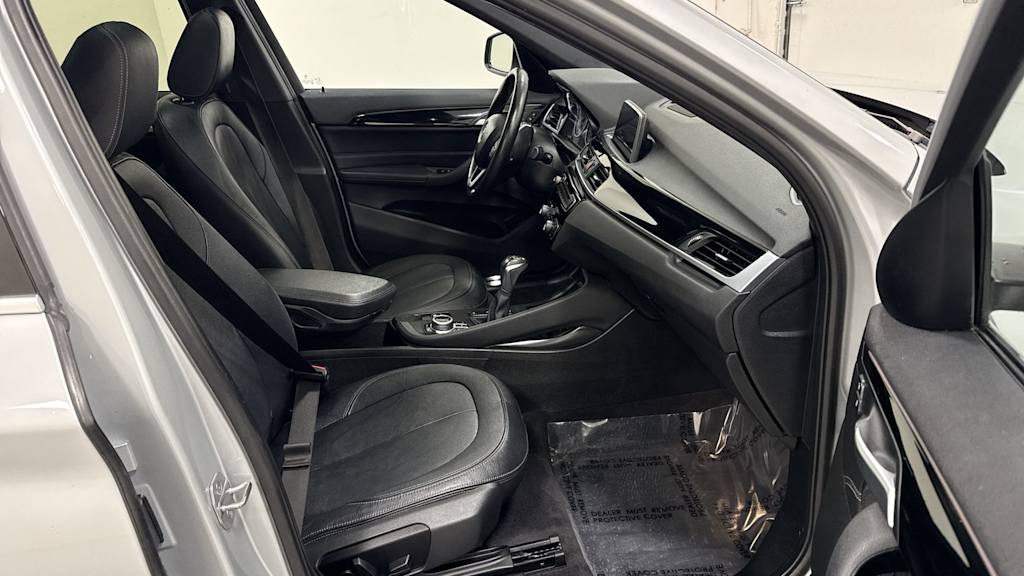 Thumbnail: 2018 BMW X1 - 32